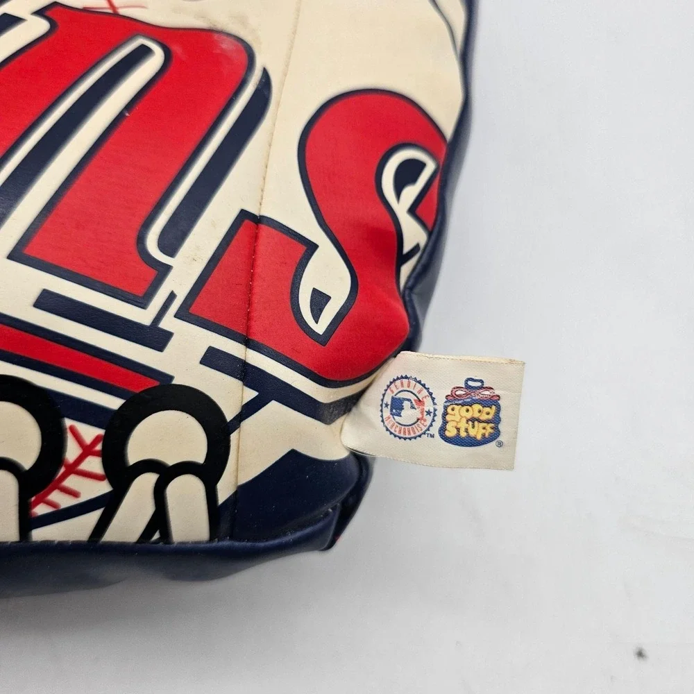 Vtg Minnesota Twins Plush Hands One Size Blue MLB Baseball Suction Good Stuff